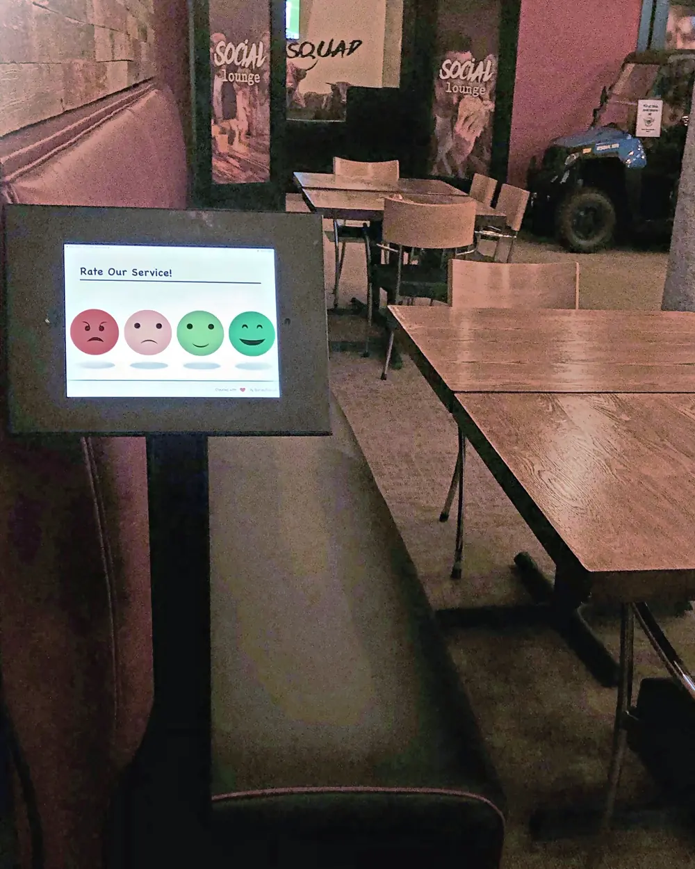 SurveyStance feedback kiosk: Restaurant dining room